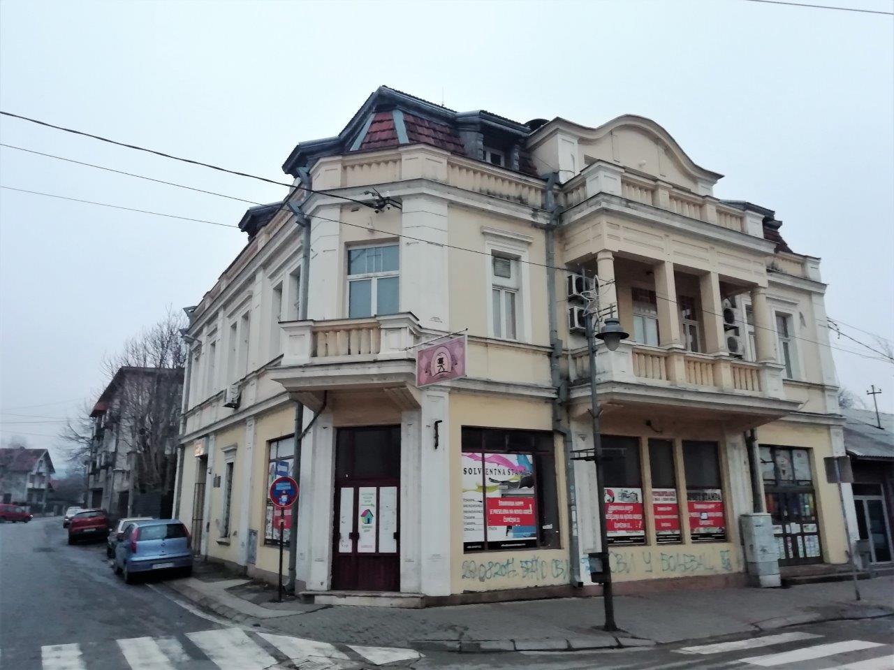 OMLADINSKI CENTAR